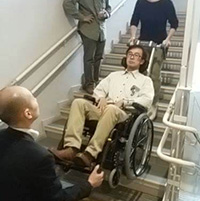 階段昇降機体験(NPO法人たすけあいサポートアイアイ)